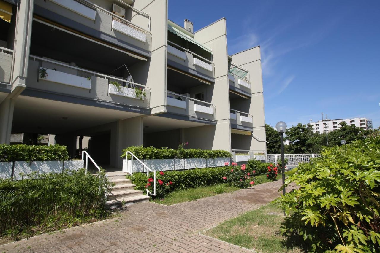 Residence Le Palme Montesilvano Marina Exterior foto